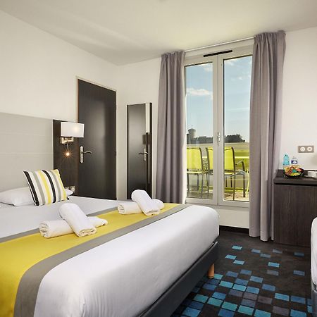 Hotel Astrid Lourdes Bagian luar foto