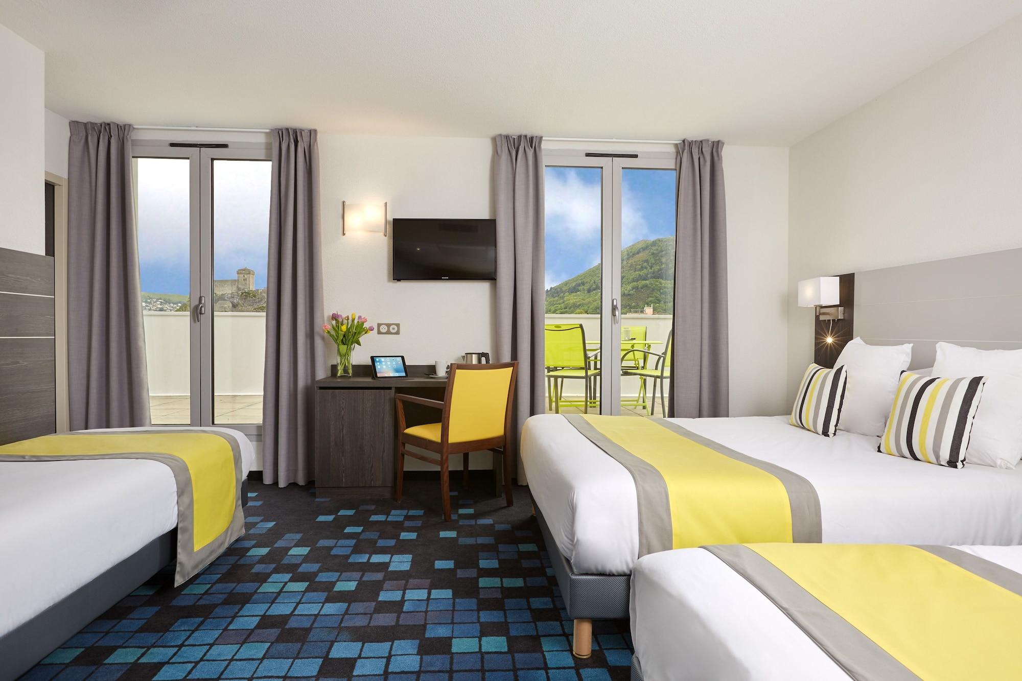 Hotel Astrid Lourdes Bagian luar foto