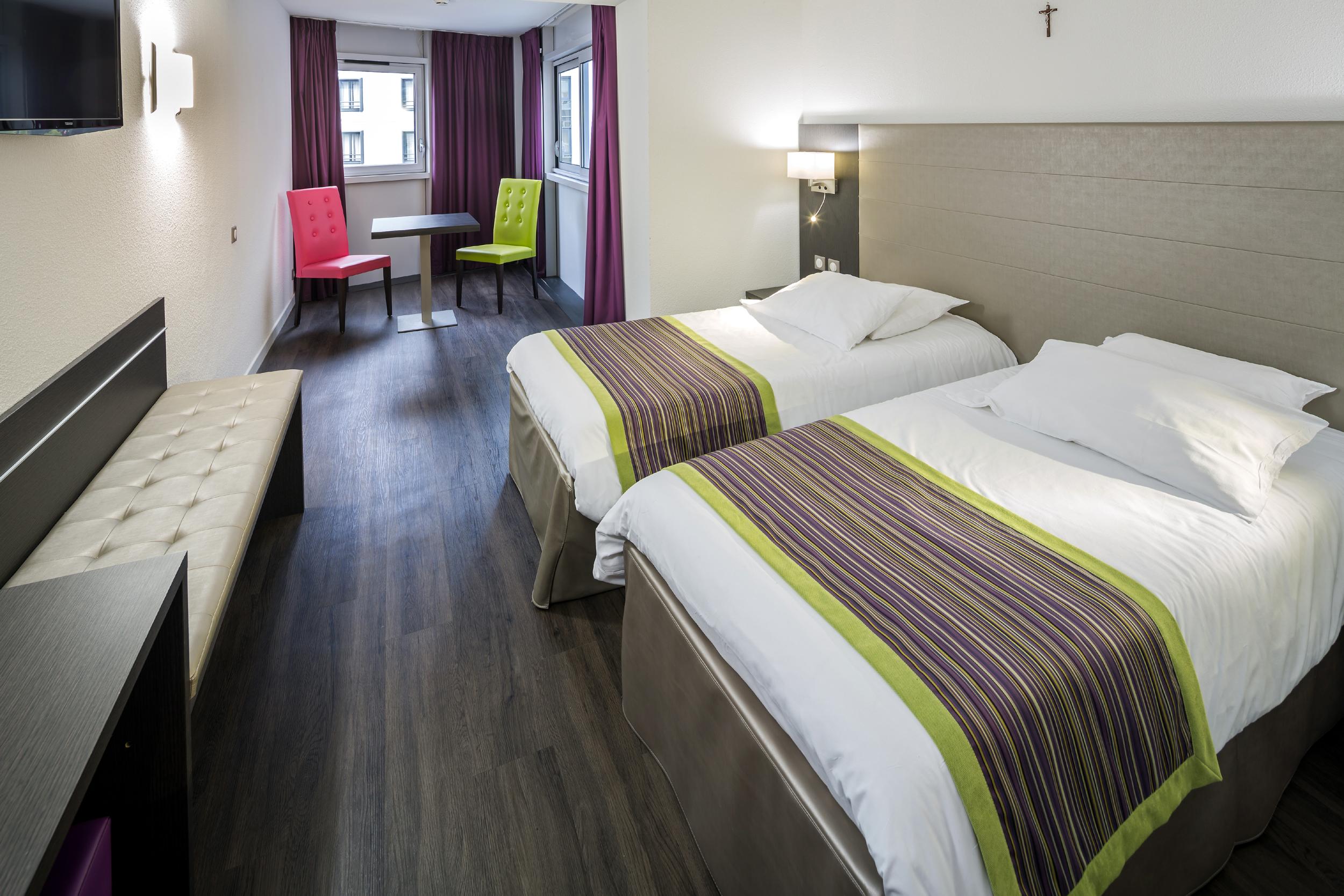 Hotel Astrid Lourdes Bagian luar foto