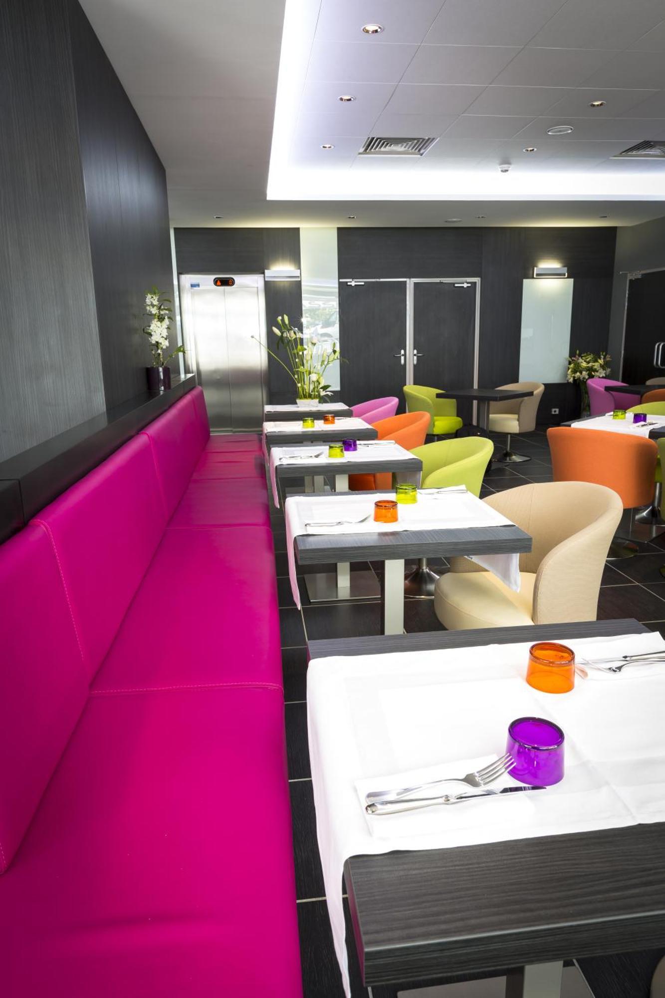 Hotel Astrid Lourdes Bagian luar foto
