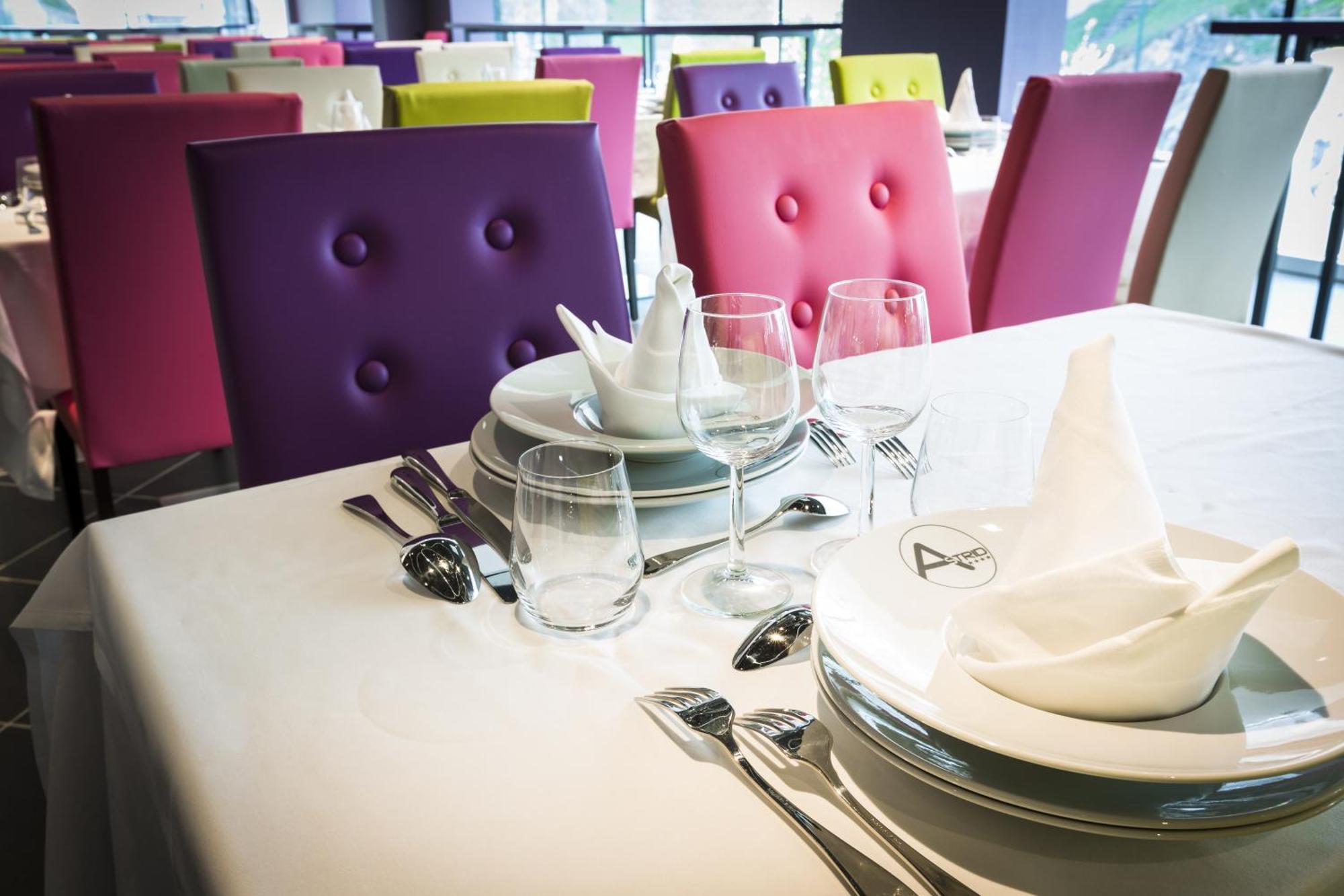 Hotel Astrid Lourdes Bagian luar foto