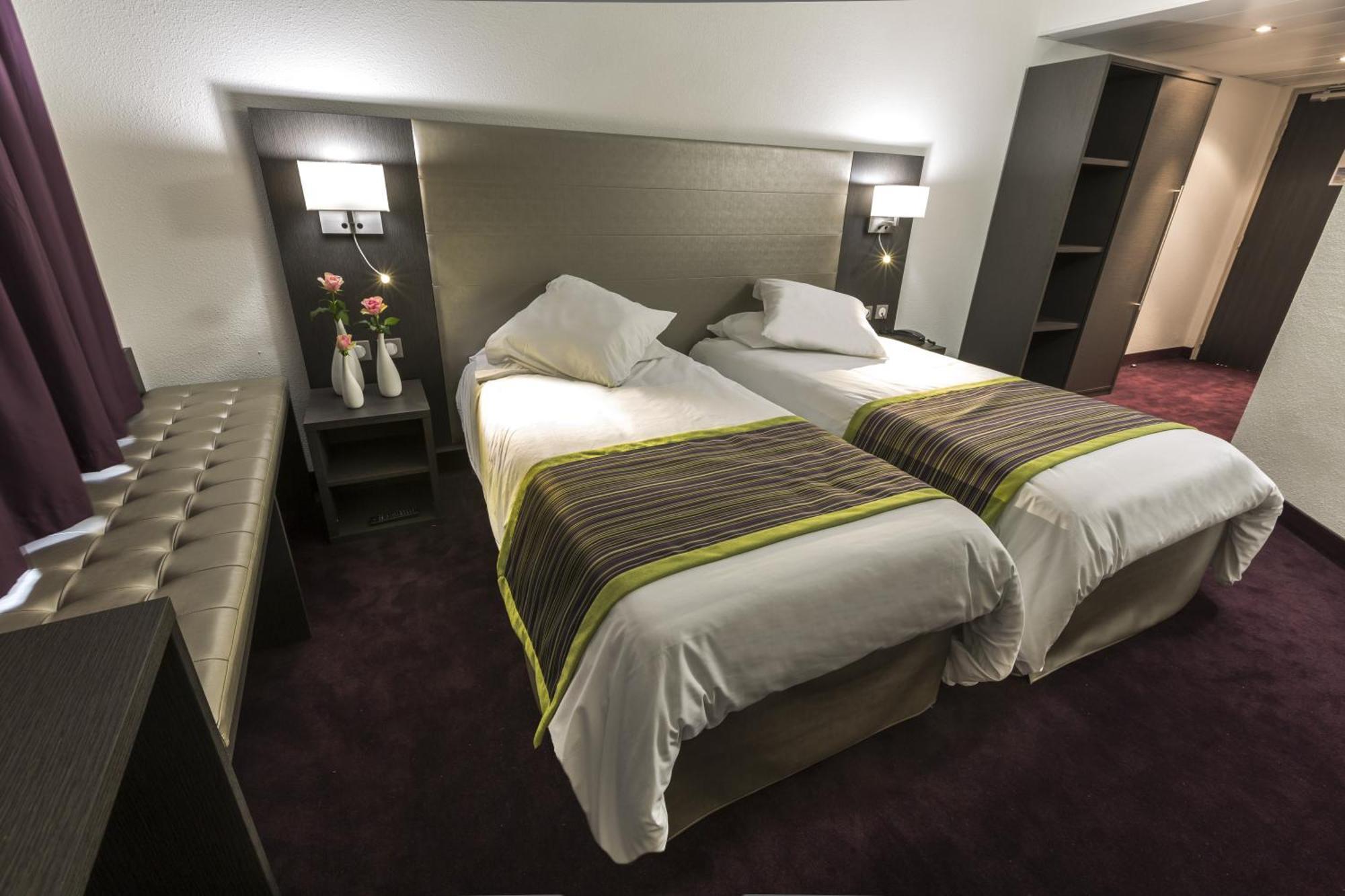Hotel Astrid Lourdes Ruang foto